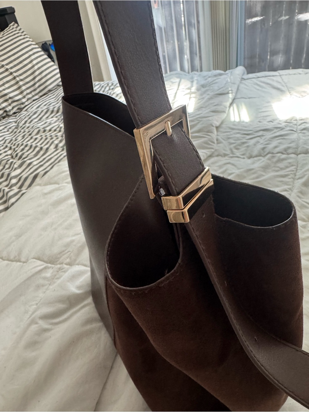 Classic Brown Two‑Tone Hobo Shoulder Bag a new day - Picture 2 of 5